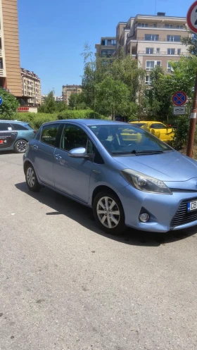 Toyota Yaris HIBRID, снимка 1