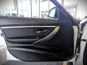BMW 330 * xDrive Sedan M Sport Package * CARFAX * , снимка 13