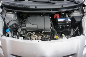 Toyota Yaris 1.0i, снимка 13