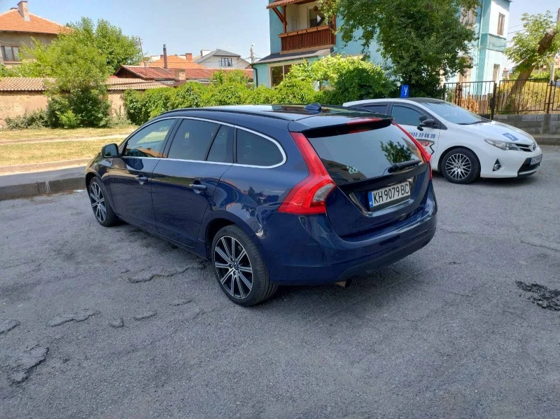 Volvo V60 D3, снимка 6 - Автомобили и джипове - 47647457