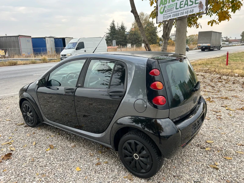 Smart Forfour 1.3 i, снимка 5 - Автомобили и джипове - 47777762