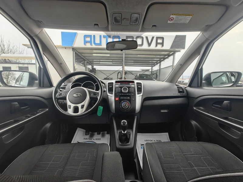 Kia Venga 1.4 90 К.С. БЕНЗИН! МНОГО ЗАПАЗЕНА!, снимка 11 - Автомобили и джипове - 48682444