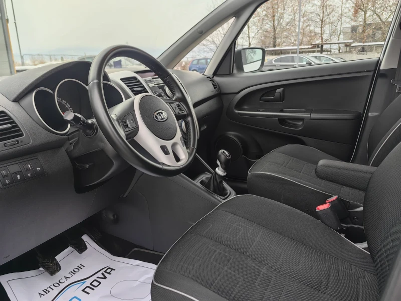 Kia Venga 1.4 90 К.С. БЕНЗИН! МНОГО ЗАПАЗЕНА!, снимка 5 - Автомобили и джипове - 48682444