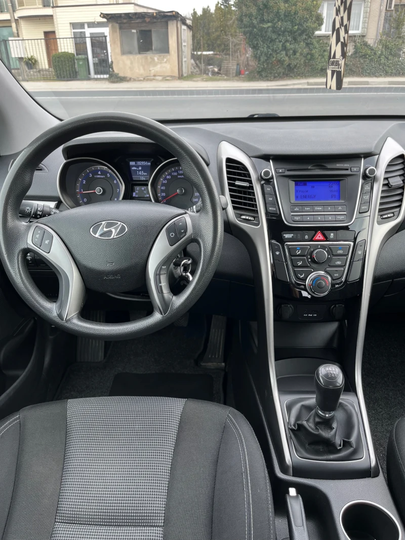 Hyundai I30 1.4 i, снимка 4 - Автомобили и джипове - 49467850