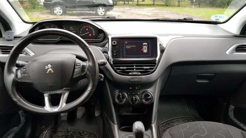 Peugeot 2008 1.6hdi Style Facelitf, снимка 9 - Автомобили и джипове - 50423353