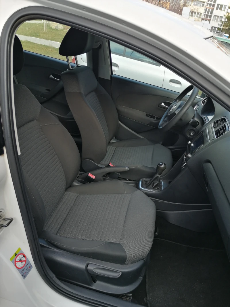 VW Polo, снимка 10 - Автомобили и джипове - 52904740