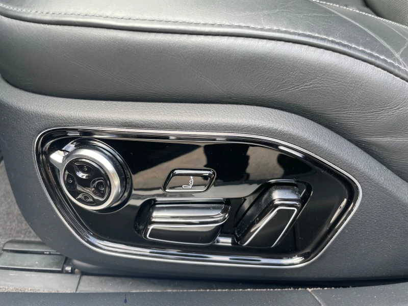 Audi A8 4.2TDI/LONG/HEAD-UP/S8/2017!!!, снимка 10 - Автомобили и джипове - 53184068