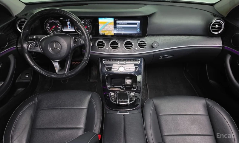 Mercedes-Benz E 220, снимка 7 - Автомобили и джипове - 53374016