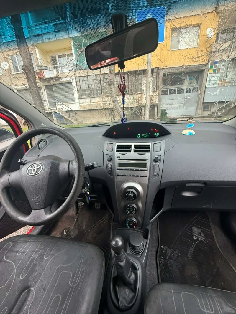 Toyota Yaris 1.0 VVT-I/KLIMA, снимка 6 - Автомобили и джипове - 53394551