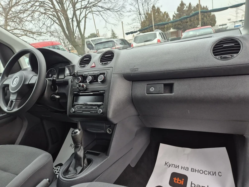 VW Caddy 1.6tdi+ live, снимка 12 - Автомобили и джипове - 53397414