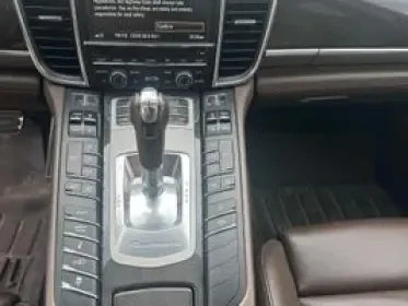 Porsche Panamera GTS CARFAX АВТО КРЕДИТ  | Mobile.bg — изображение 9