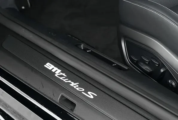 Porsche 911 Turbo S = SportDesign = Гаранция, снимка 8 - Автомобили и джипове - 52930062