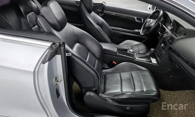 Mercedes-Benz E 350 E-Class E350 Coupe, снимка 9 - Автомобили и джипове - 54176461