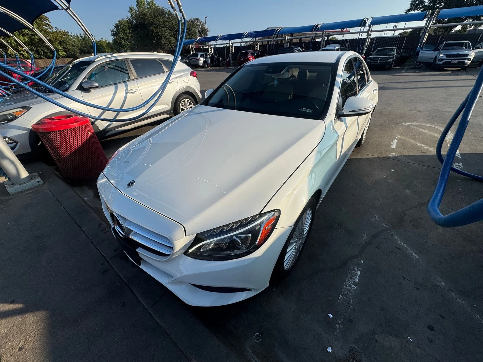 Mercedes-Benz C 300 w/Luxury Pkg* Burmester* Blind Spot* KEYLESS*  - изображение 3