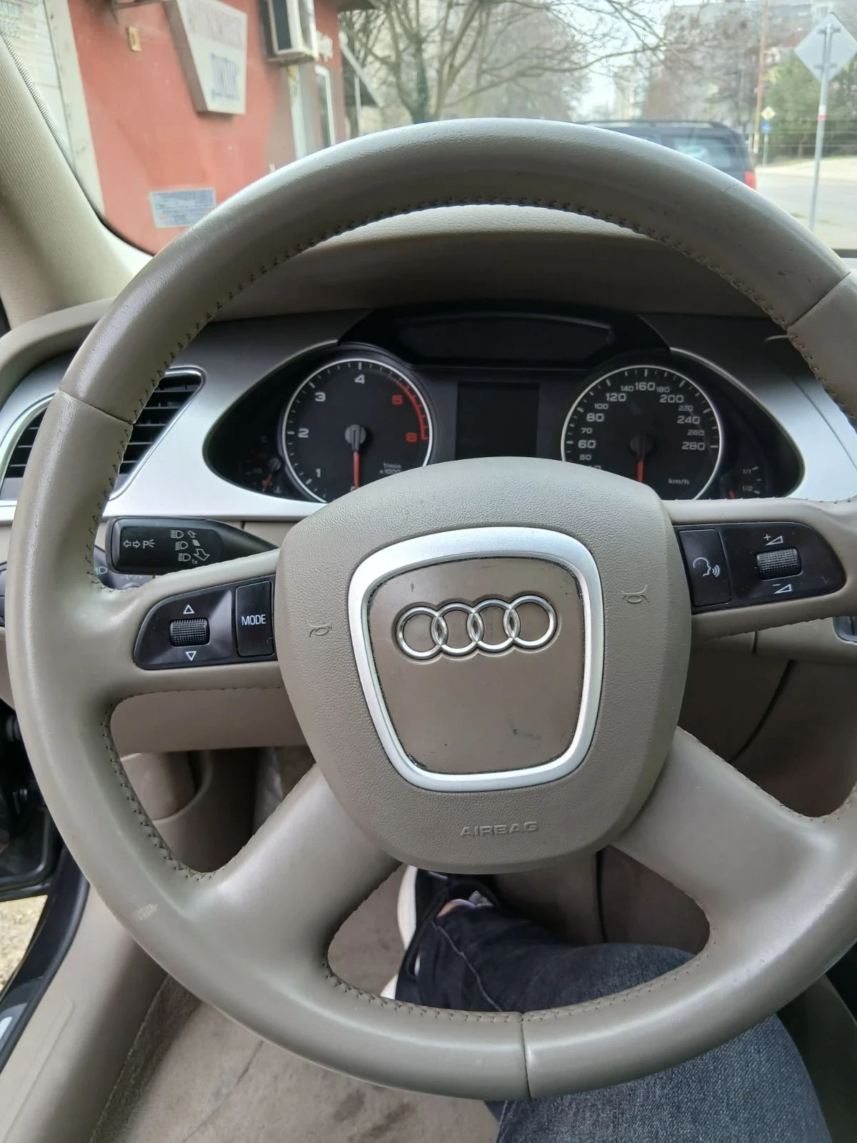 Audi A4 2.0 TDI - изображение 6