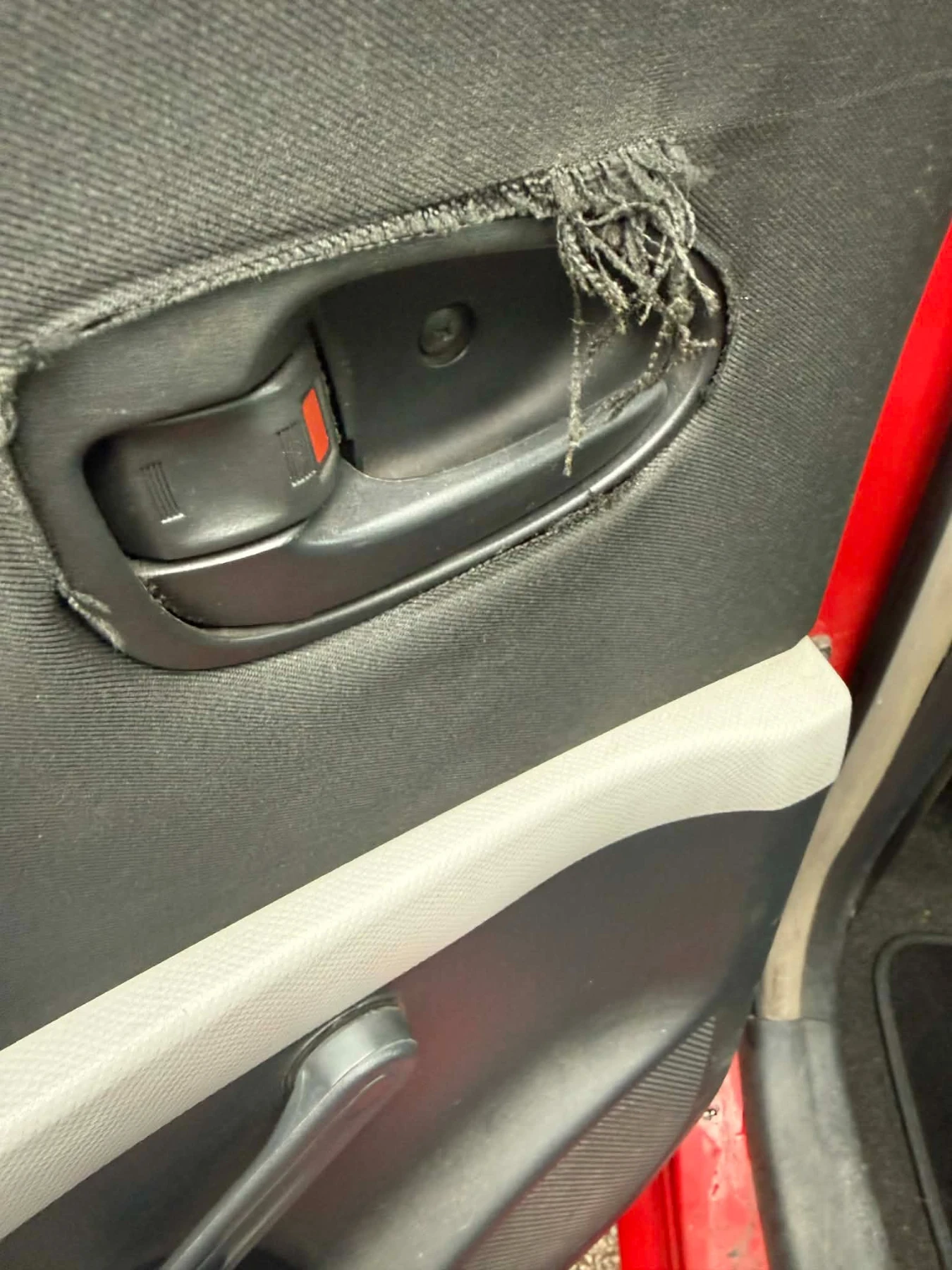 Toyota Yaris 1.0 VVT-I/KLIMA - изображение 9