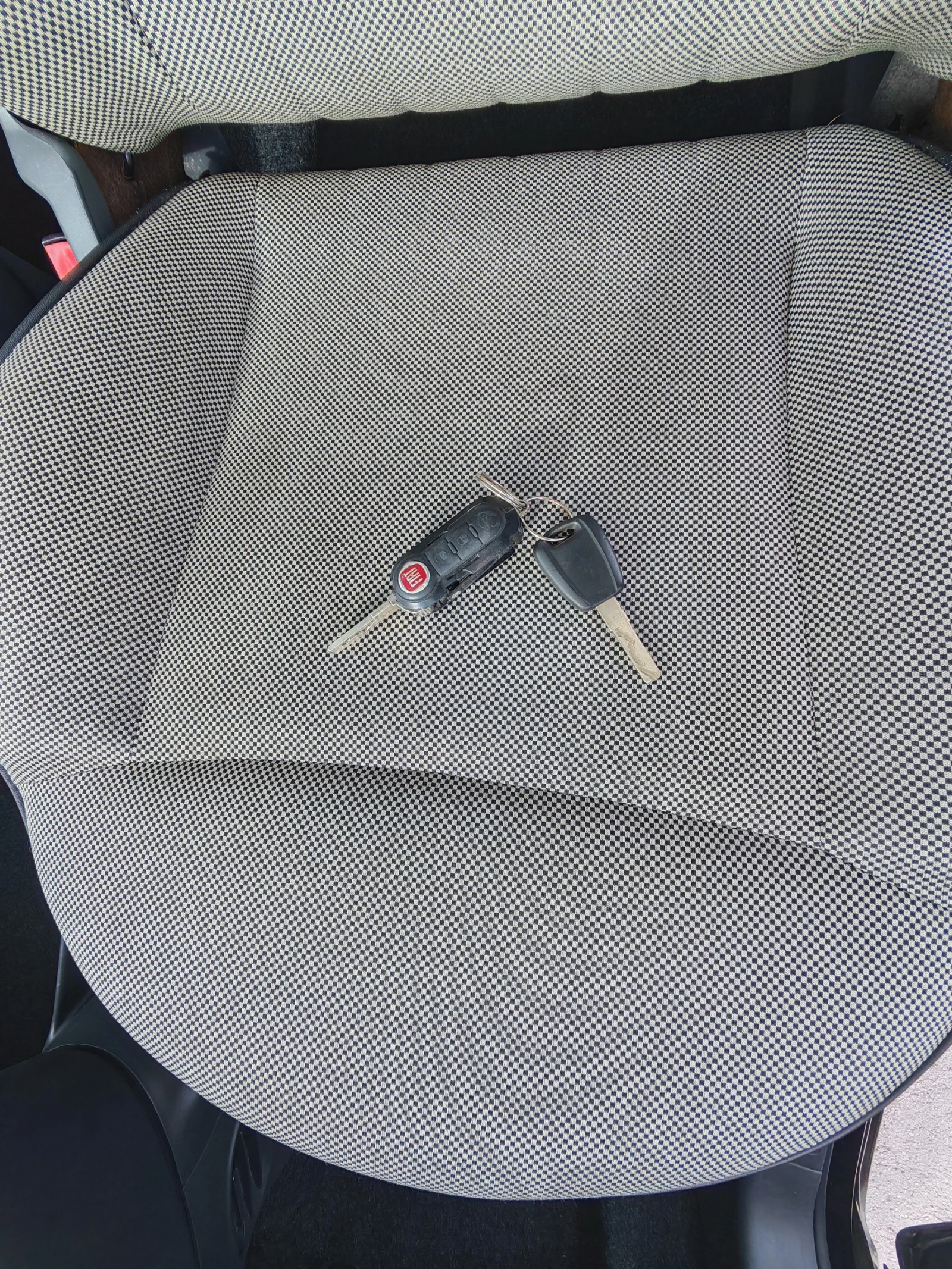 Fiat 500 1, 3 BENZIN 70 KN | Mobile.bg � ����������� 12