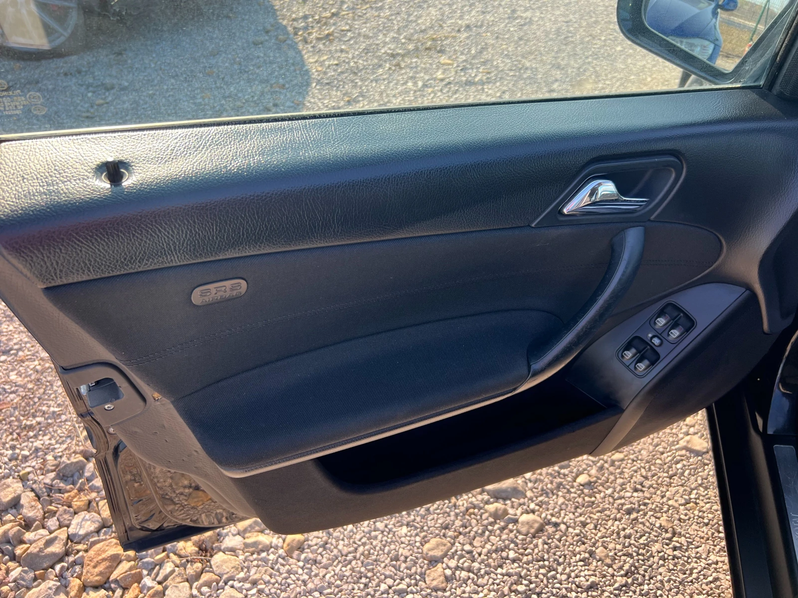 Mercedes-Benz C 180 Kompressor, снимка 8 - Автомобили и джипове - 53761909