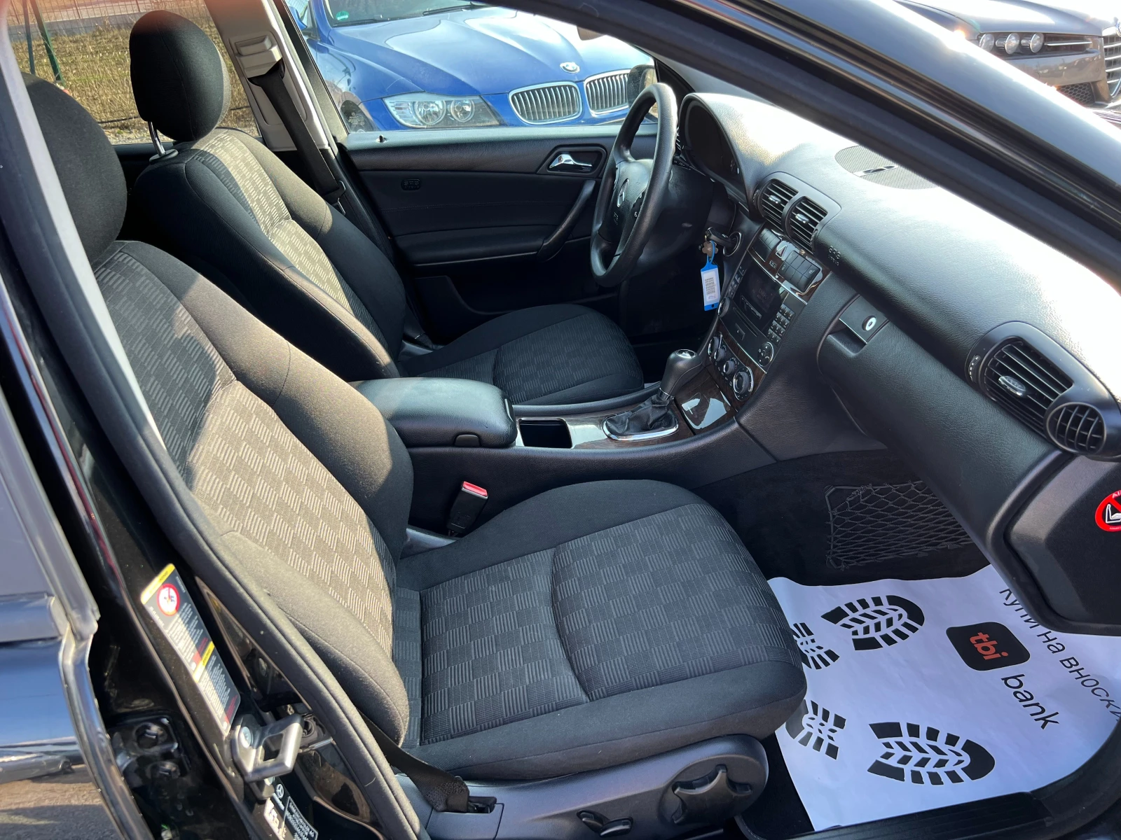 Mercedes-Benz C 180 Kompressor, снимка 11 - Автомобили и джипове - 53761909