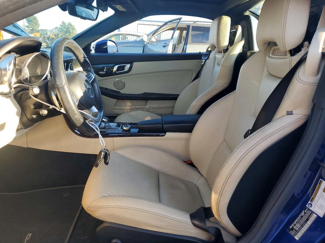 Mercedes-Benz SLC 2.0l 300, снимка 7 - Автомобили и джипове - 53939764