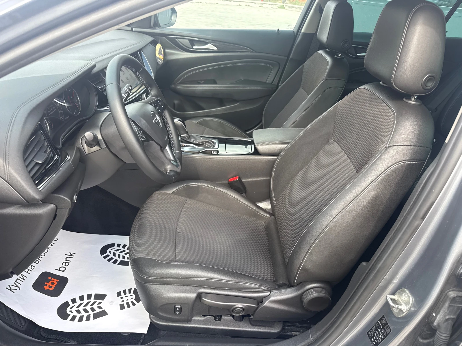 Opel Insignia 1.6TDCI 136 ks Собствен лизинг !!!, снимка 10 - Автомобили и джипове - 54068382