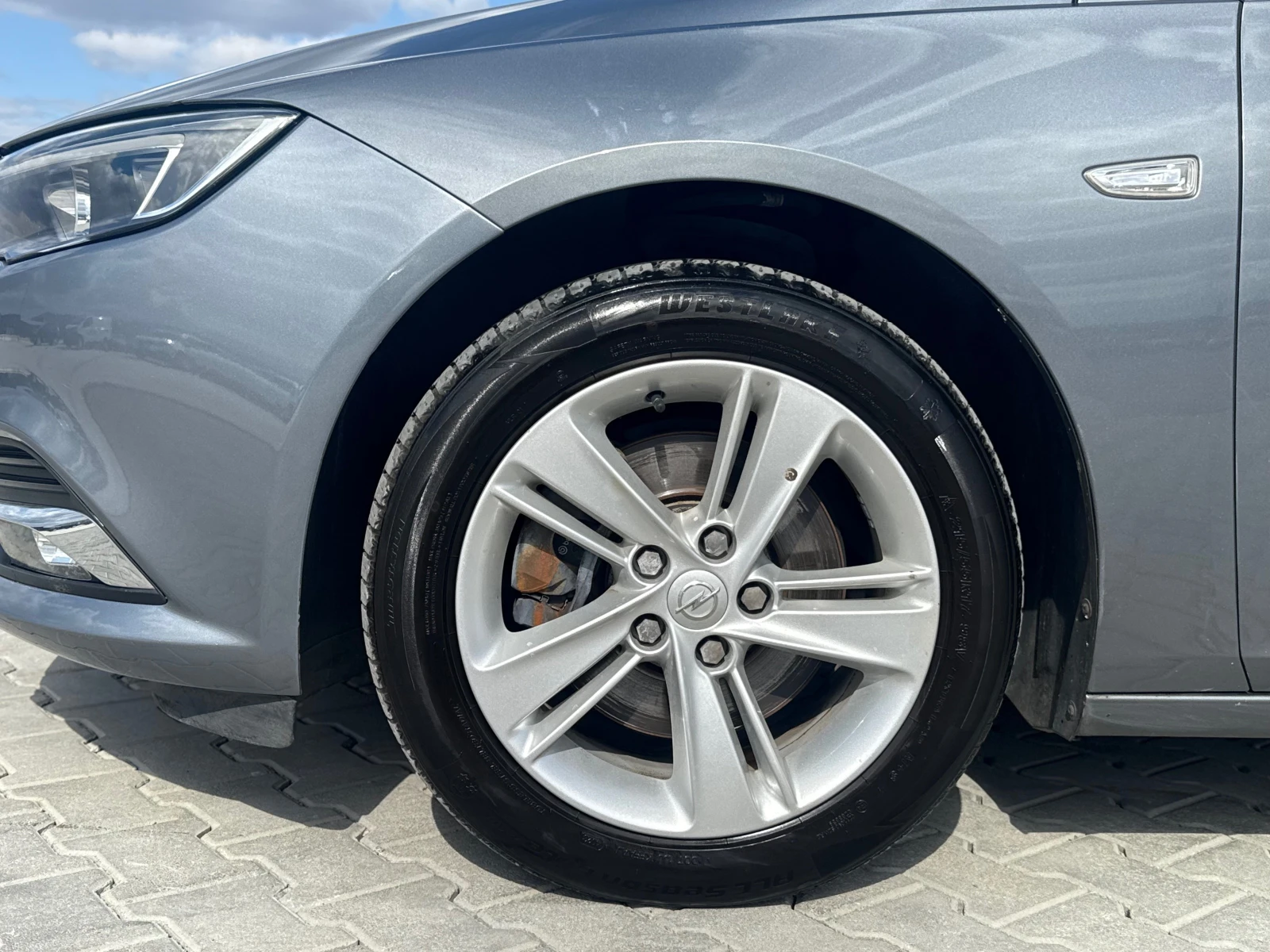 Opel Insignia 1.6TDCI 136 ks Собствен лизинг !!!, снимка 14 - Автомобили и джипове - 54068382