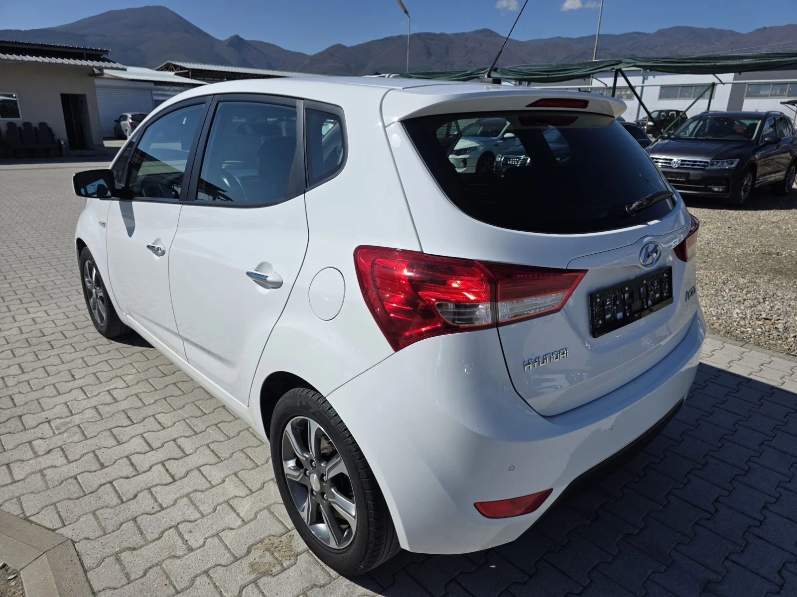 Hyundai Ix20 1.4i EURO 6B Лизинг, снимка 5 - Автомобили и джипове - 54109993