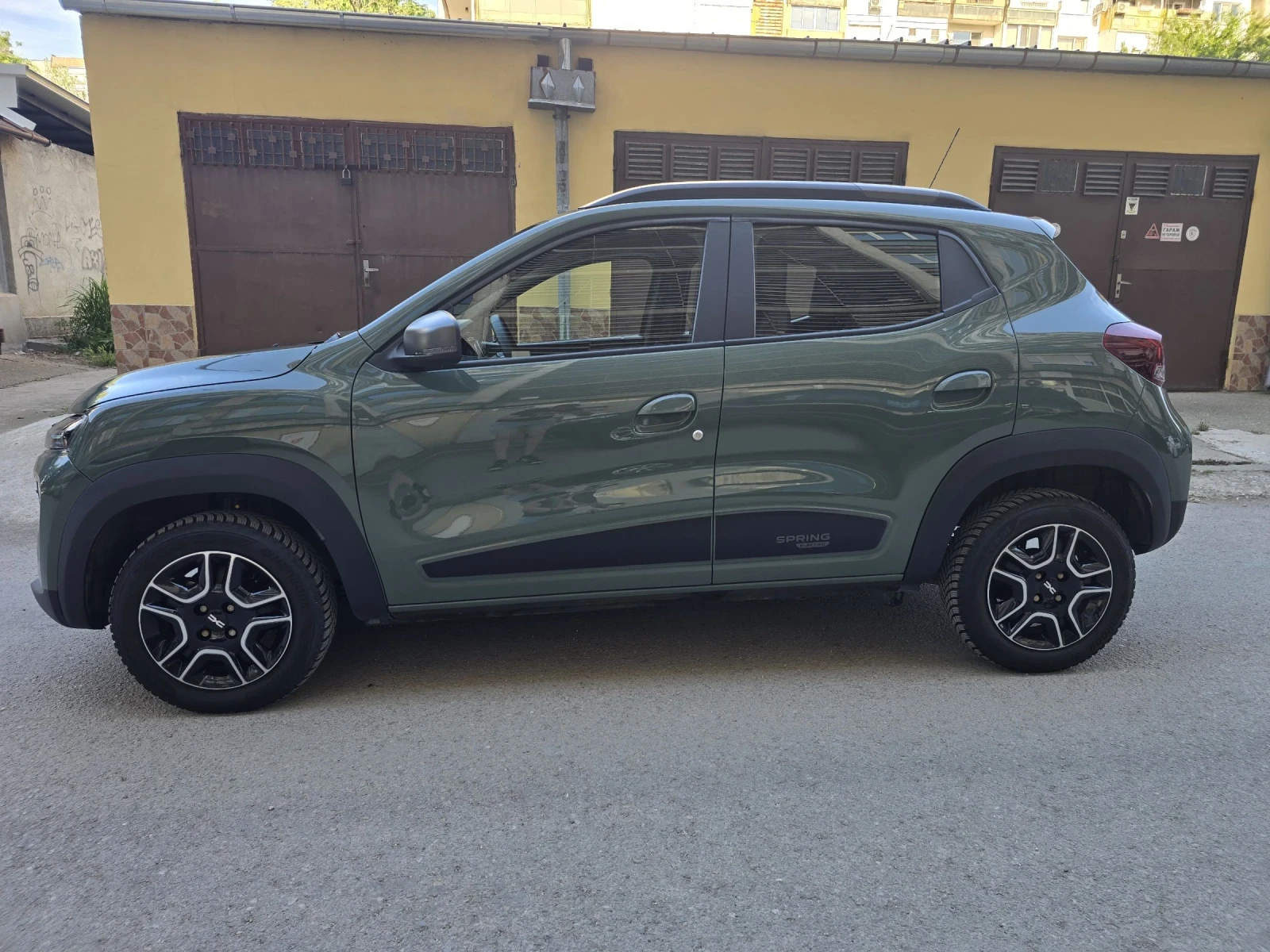 Dacia Spring Expression  до юни 2028 гаранционен , снимка 8 - Автомобили и джипове - 54443897