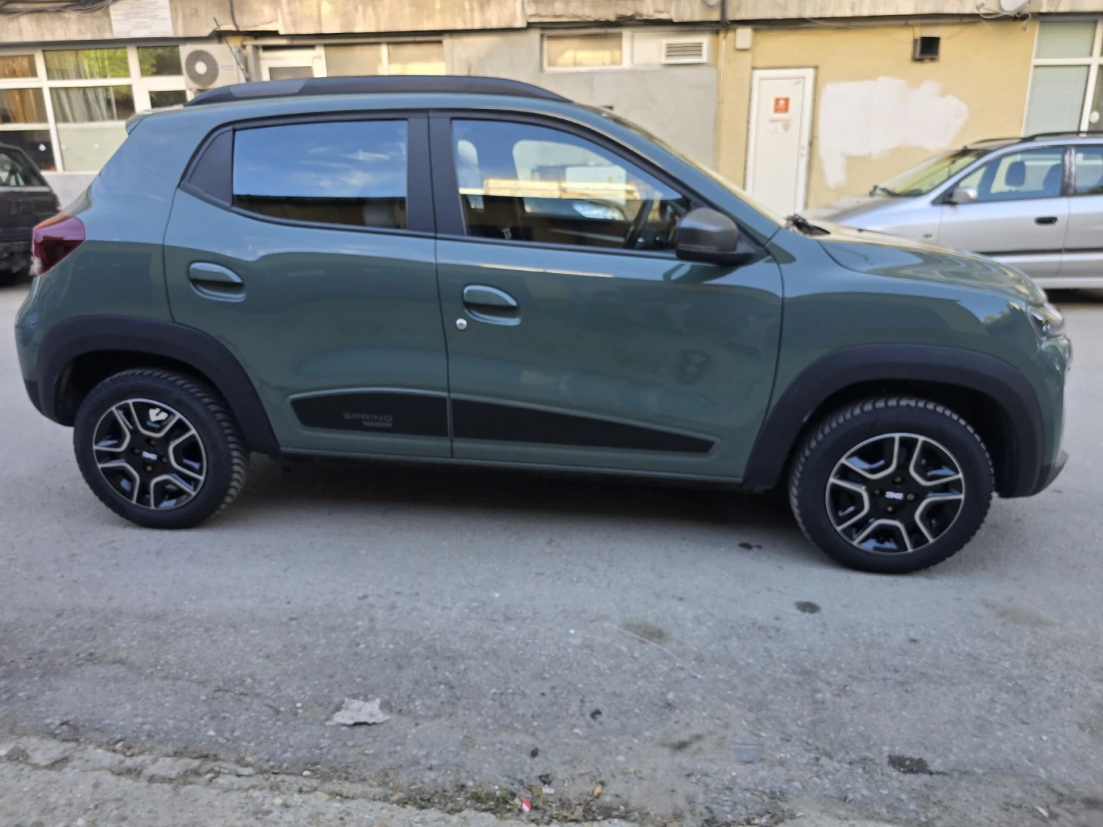 Dacia Spring Expression  до юни 2028 гаранционен , снимка 7 - Автомобили и джипове - 54443897