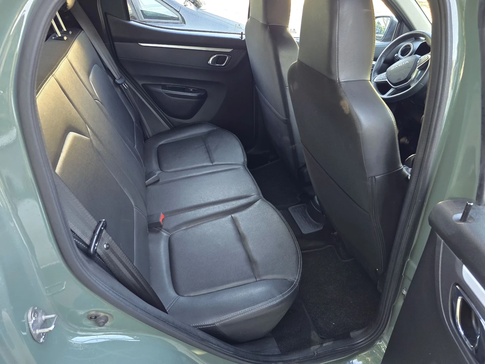 Dacia Spring Expression  до юни 2028 гаранционен , снимка 13 - Автомобили и джипове - 54443897