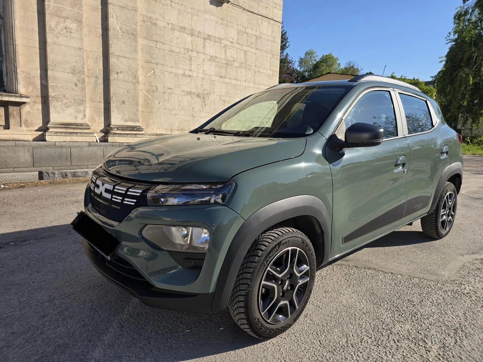 Dacia Spring Expression  до юни 2028 гаранционен , снимка 2 - Автомобили и джипове - 54443897