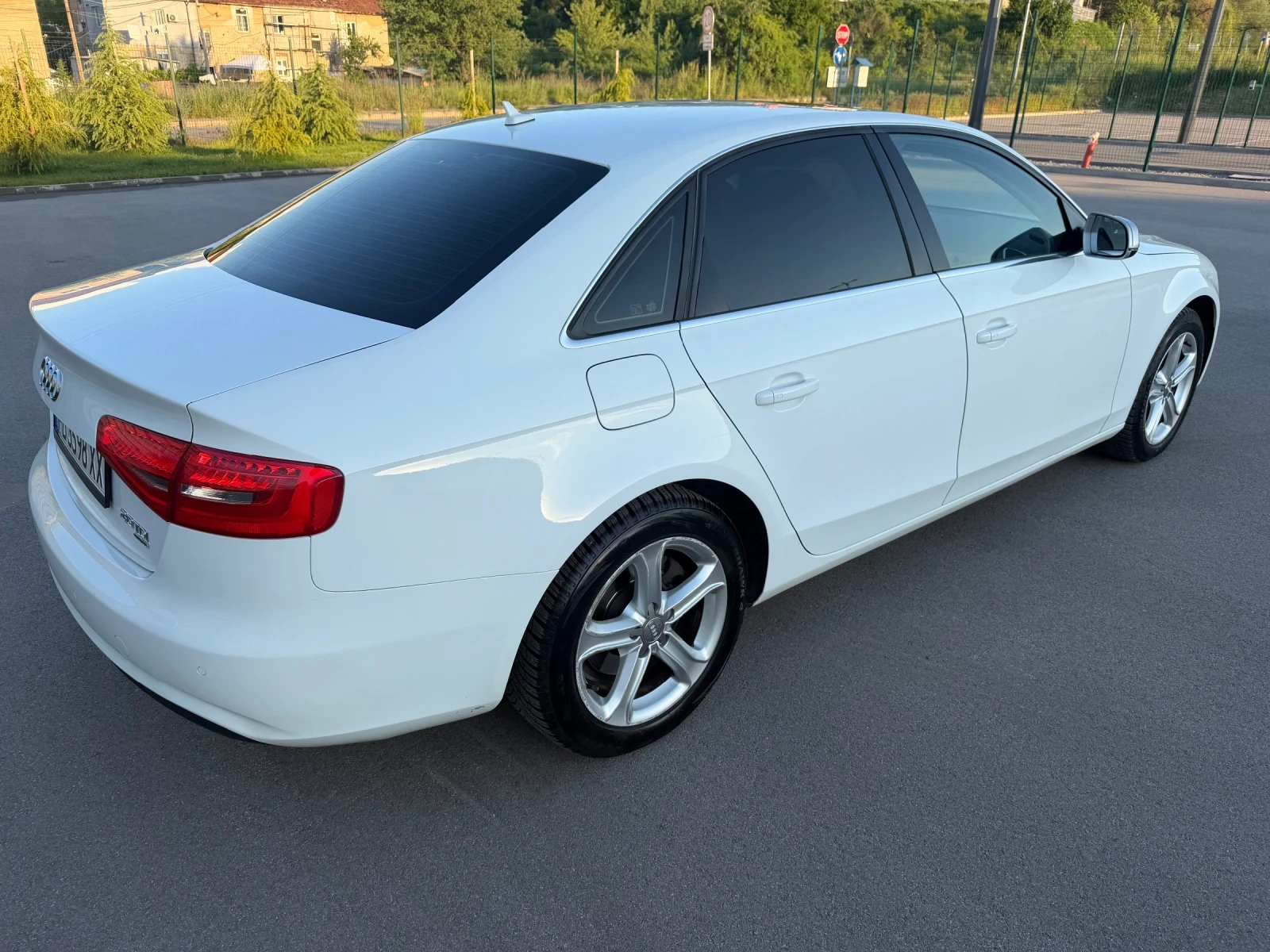 Audi A4, снимка 4 - Автомобили и джипове - 54700975
