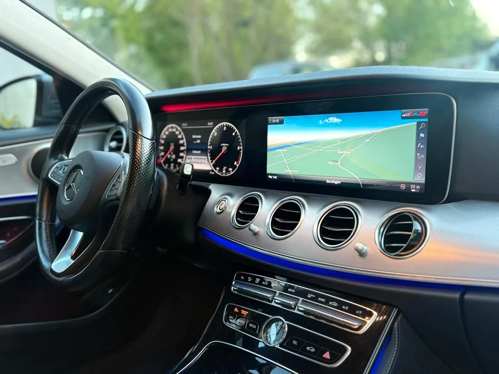 Mercedes-Benz E 350 AMG/360 / РЕАЛНИ КИОМЕТРИ!, снимка 5 - Автомобили и джипове - 54704928