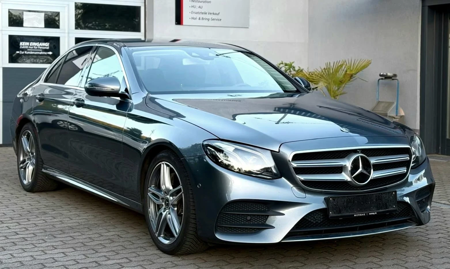 Mercedes-Benz E 350 AMG/360 / РЕАЛНИ КИОМЕТРИ!, снимка 2 - Автомобили и джипове - 54704928