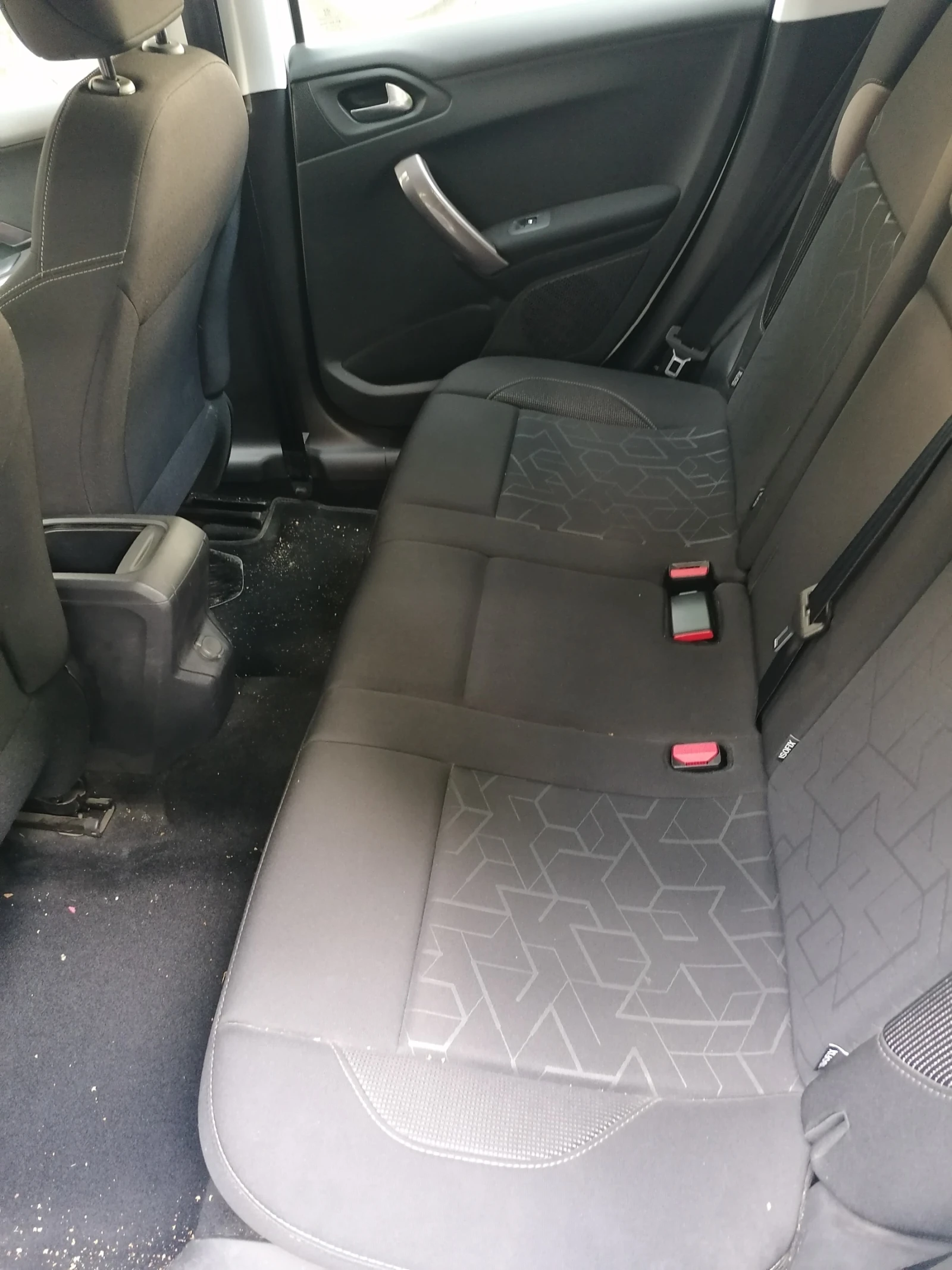 Peugeot 2008 Allure, снимка 6 - Автомобили и джипове - 54807664