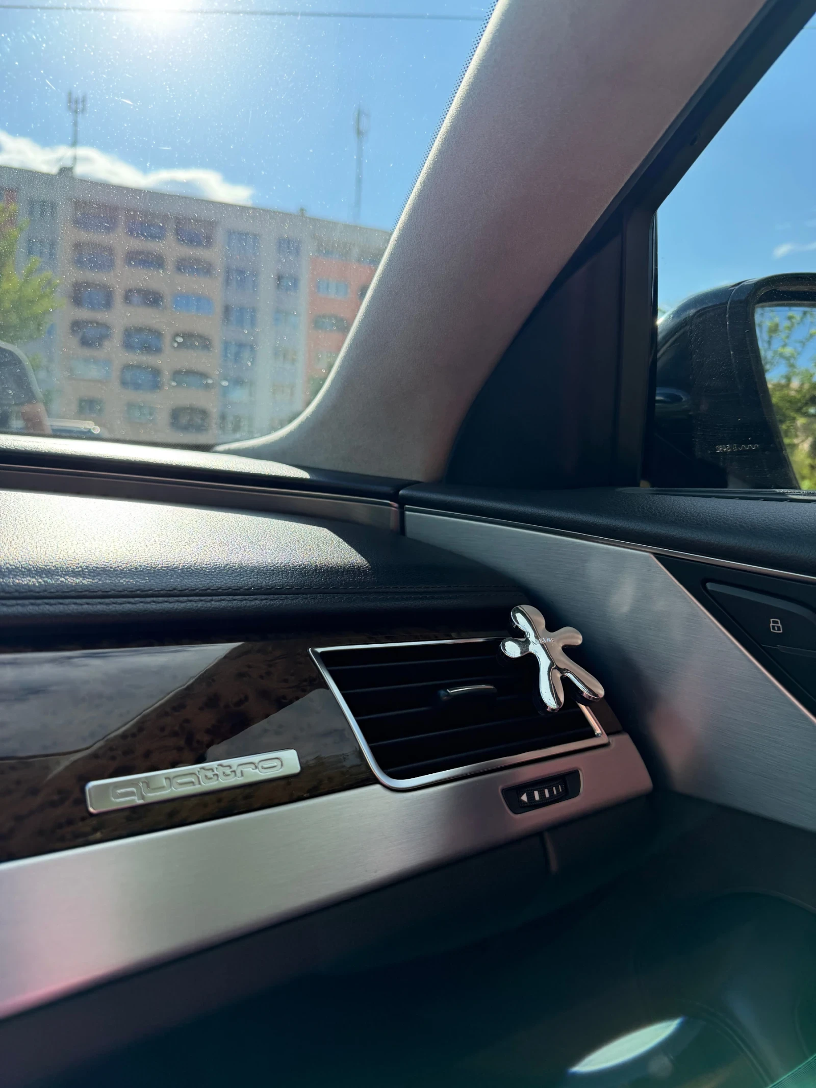 Audi A8, снимка 15 - Автомобили и джипове - 54869493