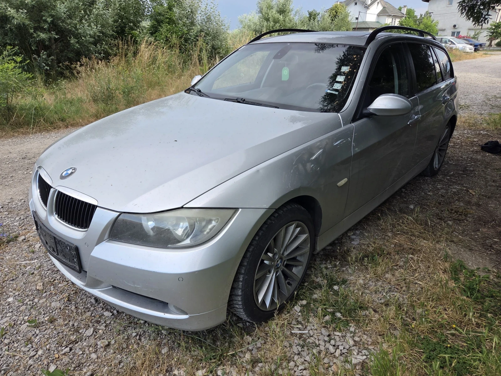 BMW 318 2.0i НАВИГАЦИЯ ПАНОРАМА ПОДГРЕВ ЦЯЛА ЗА ЧАСТИ , снимка 2 - Автомобили и джипове - 55105519