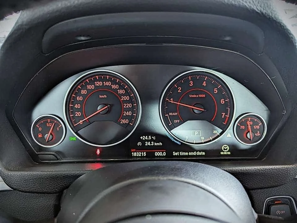 BMW 330 * xDrive Sedan M Sport Package * CARFAX * , снимка 17 - Автомобили и джипове - 55448788