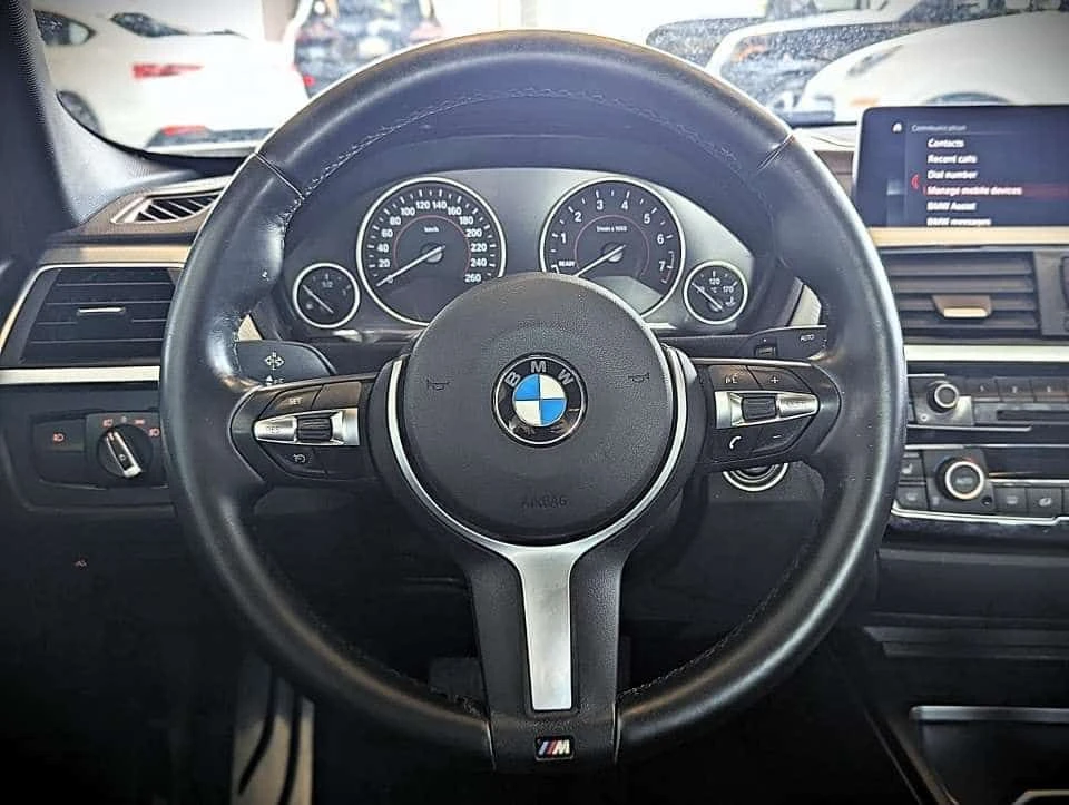 BMW 330 * xDrive Sedan M Sport Package * CARFAX * , снимка 14 - Автомобили и джипове - 55448788