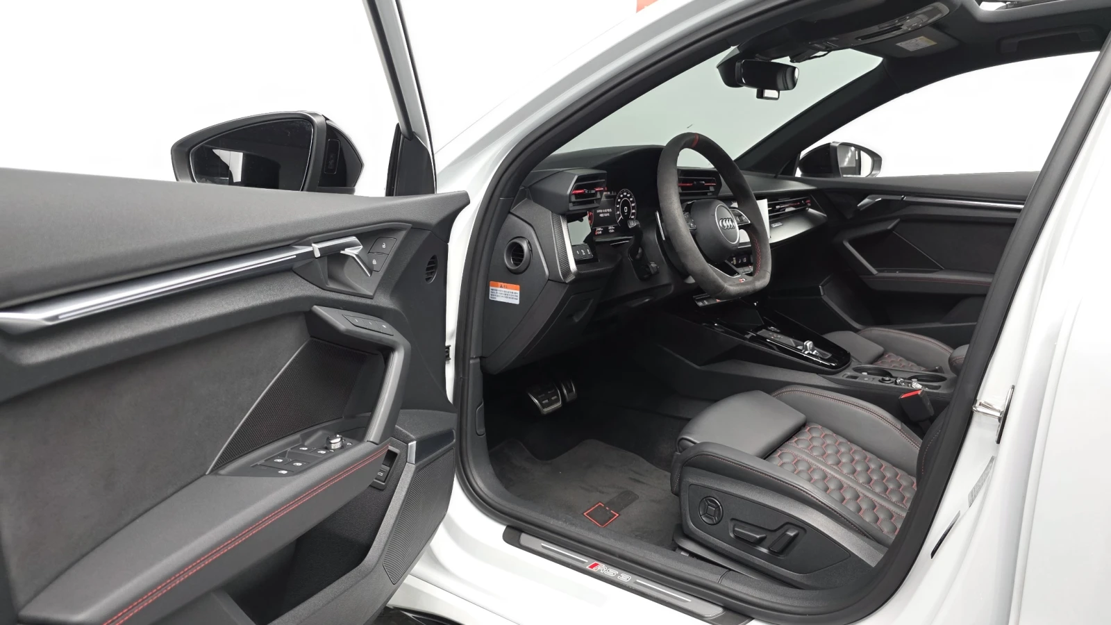 Audi Rs3 HUD* BLIND SPOT* ЛЮК* КРАЙНА ЦЕНА, снимка 10 - Автомобили и джипове - 55496038