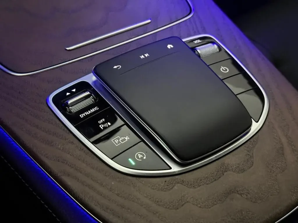 Mercedes-Benz E 350 4matic, снимка 15 - Автомобили и джипове - 55574730