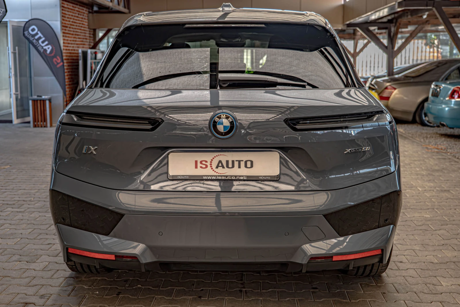 BMW iX xDrive 50/Камера/Ambient/Laser/Sport Package/, снимка 4 - Автомобили и джипове - 55825290