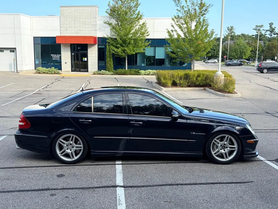 Mercedes-Benz E 55 AMG V8 5.5* ТОП* ФИКСИРАНА ЦЕНА* , снимка 5 - Автомобили и джипове - 55901425