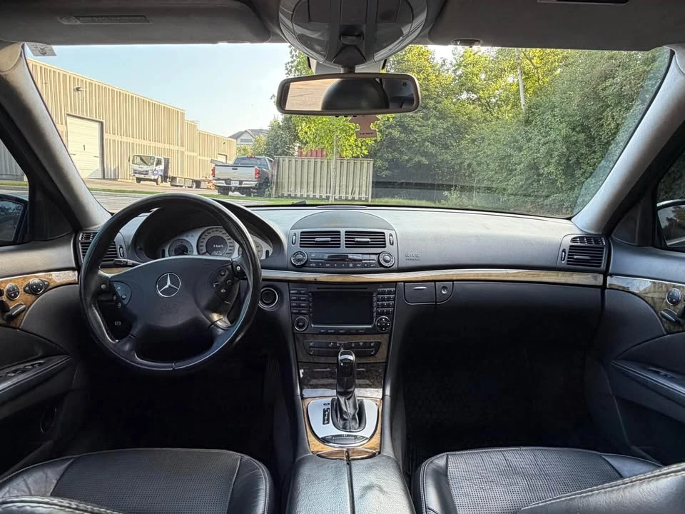 Mercedes-Benz E 55 AMG V8 5.5* ТОП* ФИКСИРАНА ЦЕНА* , снимка 15 - Автомобили и джипове - 55901425