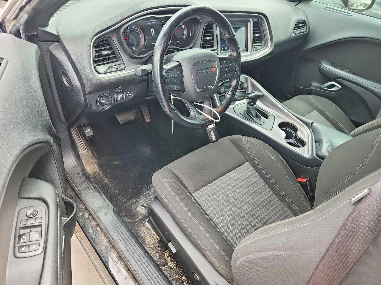 Dodge Challenger 3.6l Sxt, снимка 8 - Автомобили и джипове - 55995998