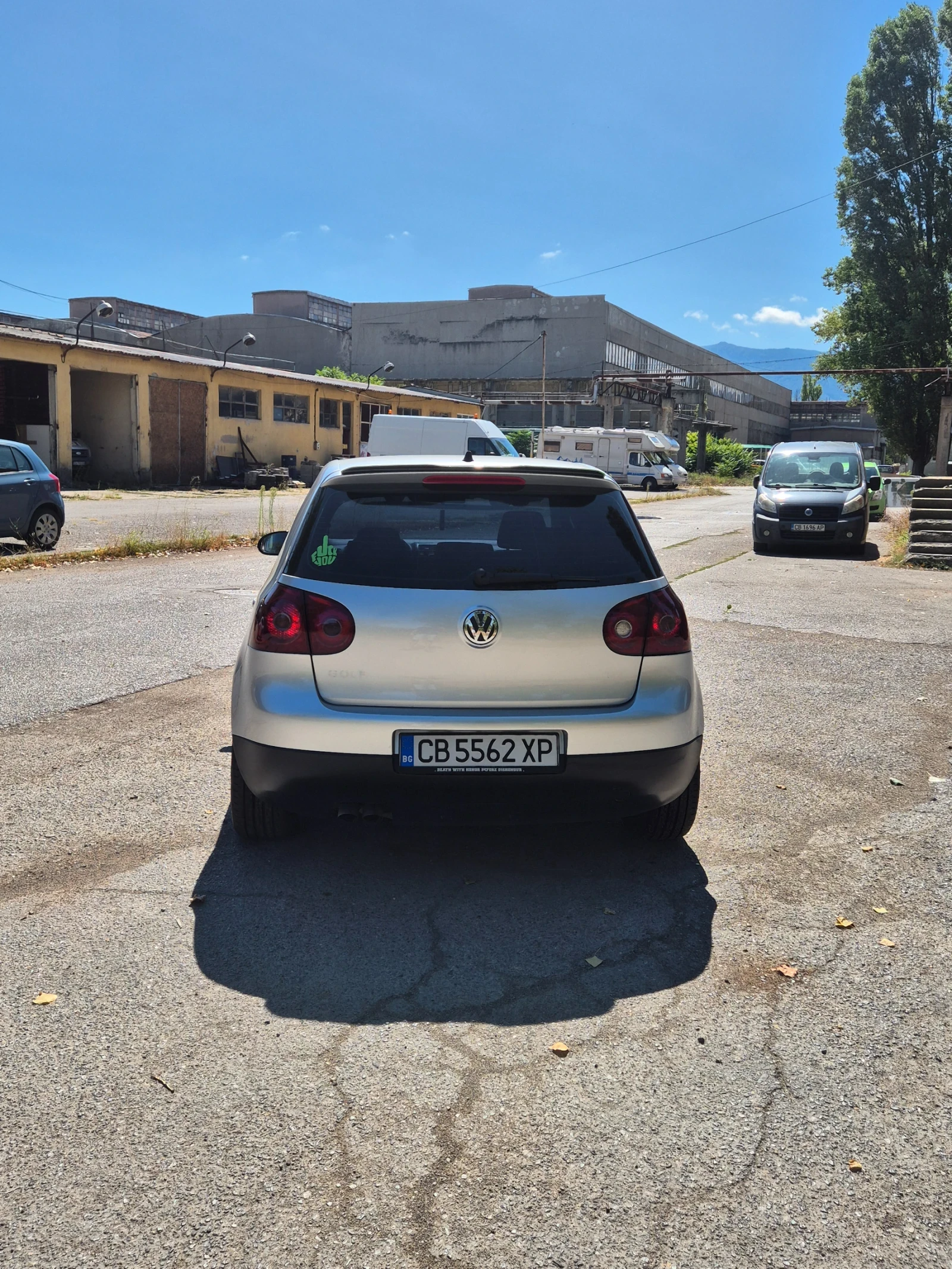 VW Golf, снимка 4 - Автомобили и джипове - 56059136
