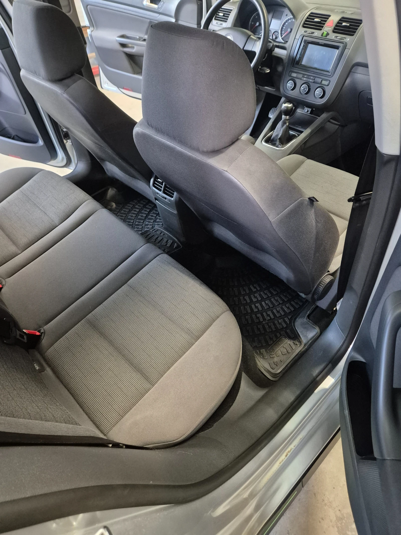VW Golf, снимка 13 - Автомобили и джипове - 56059136