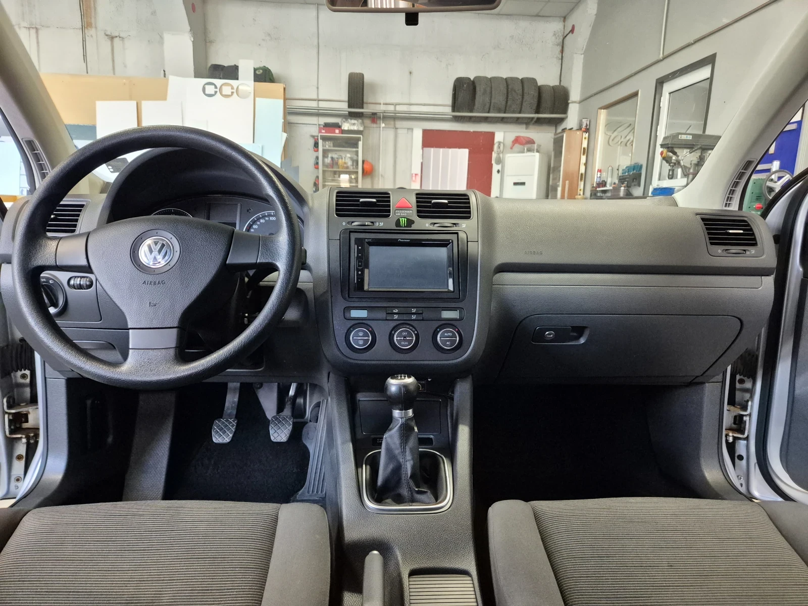 VW Golf, снимка 8 - Автомобили и джипове - 56059136