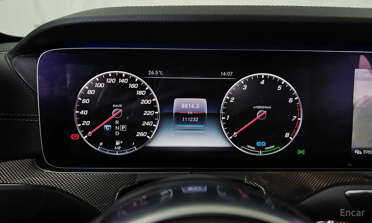 Mercedes-Benz E 350 FULL* 4MATIC* ДИСТРОНИК* 360 КАМЕРИ* КРАЙНА ЦЕНА* , снимка 13 - Автомобили и джипове - 56567360