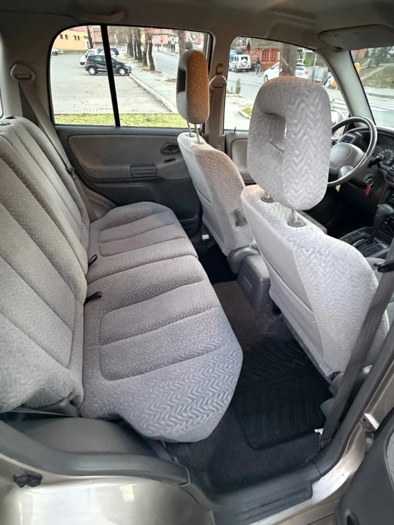 Suzuki Grand vitara Бензин Автомат, снимка 8 - Автомобили и джипове - 52942733